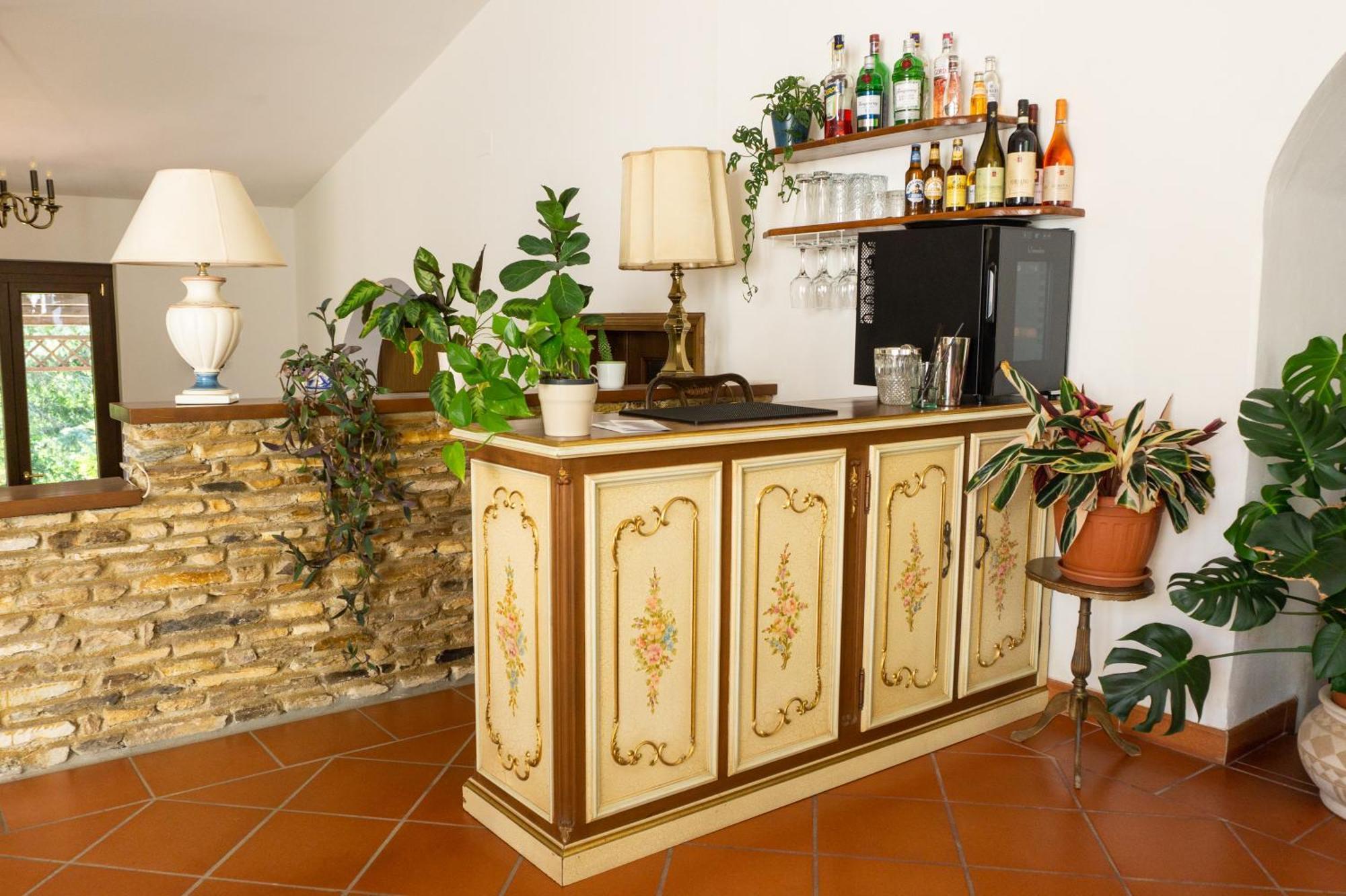 Villa Nerone B&B Lorenzana Eksteriør billede